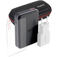 Zestaw akcesoriów Vasco zawierający osłonę ekranu ze szkła hartowanego, powerbank, ładowarkę oraz etui ochronne do tłumacza.